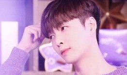 任嘉伦爆料杨洋王源视频,任嘉伦揭秘杨洋王源幕后互动瞬间